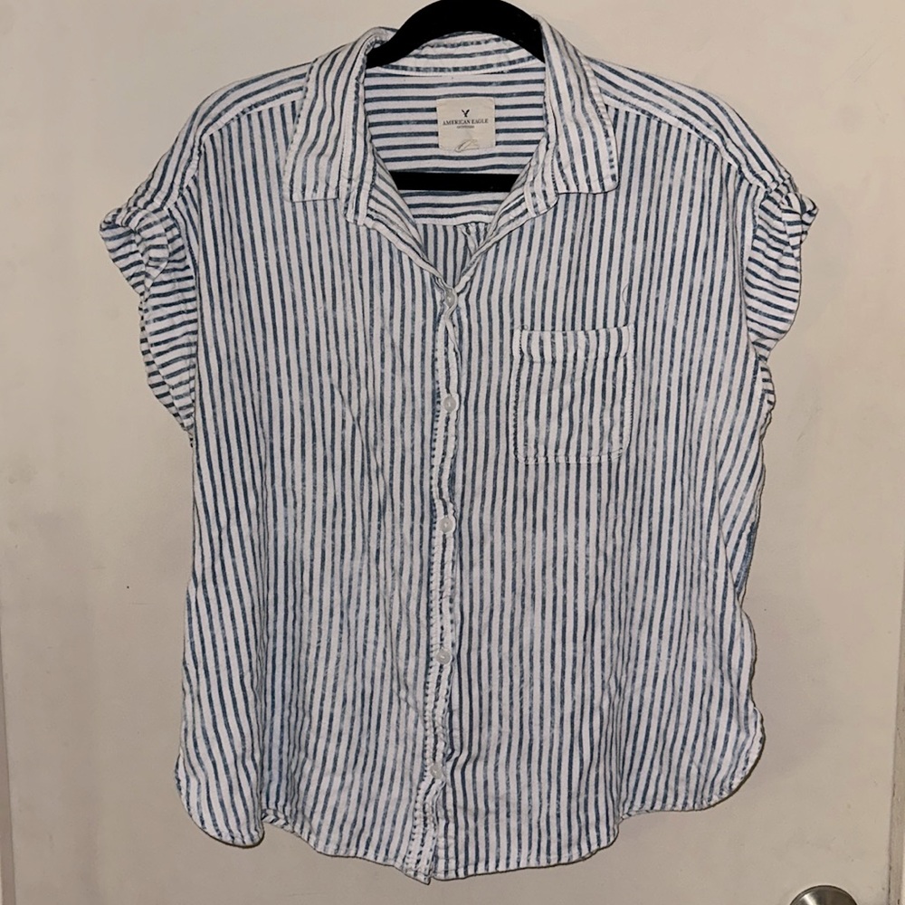 American Eagle short sleeve button up